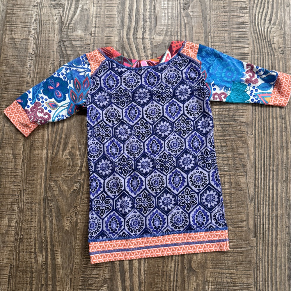 Maaji Girls Rashguard. - Picture 3 of 4